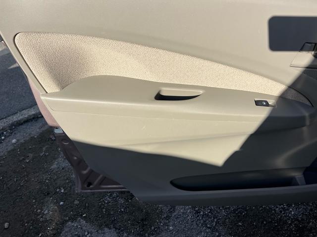 ムーヴ Ｘリミテッド　禁煙車　スマートキー　プッシュスタート　バックモニター　オートエアコン　ＥＴＣ　エコアイドル　純正１４インチアルミホイール　運転席エアバッグ　助手席エアバッグ　パワーウィンドウ　パワーステアリング（80枚目）