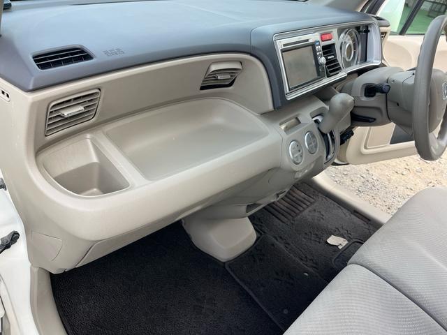 ライフ Gスマートプラス 車検2年付 禁煙車 スマートキー 純正地デジナビ CD DVD ETC 前後ドライブレコーダー 運転席エアバッグ 助手席エアバッグ パワーステアリング パワーウィンドウ(69枚目)