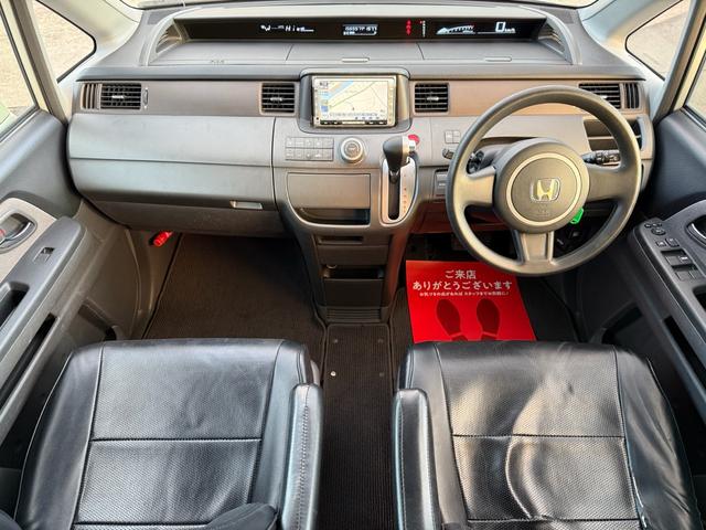 �^�]�Ȏ���