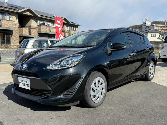 アクア Sスタイルブラック Sスタイルブラック・雹害車・禁煙車・ワンオーナー・純正ナビ・バックカメラ・衝突軽減システム・ドラレコ・スマートキー・オートハイビーム・オートライト・オートエアコン・Bluetooth・フルセグ(4枚目)