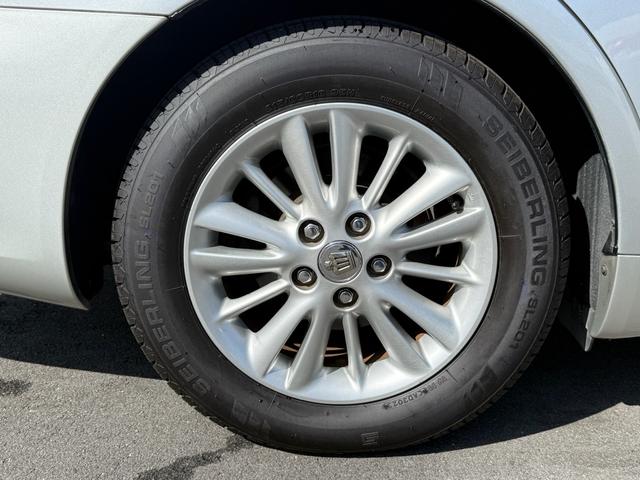 クラウン ロイヤルサルーン　ロイヤルサルーン・禁煙車・黒木目パネル・クルーズコントロール・クリアランスソナー・純正ナビ・バックモニター・パワーシート・スマートキー・プッシュスタート・ステアリングスイッチ・純正アルミ・ＥＴＣ（26枚目）