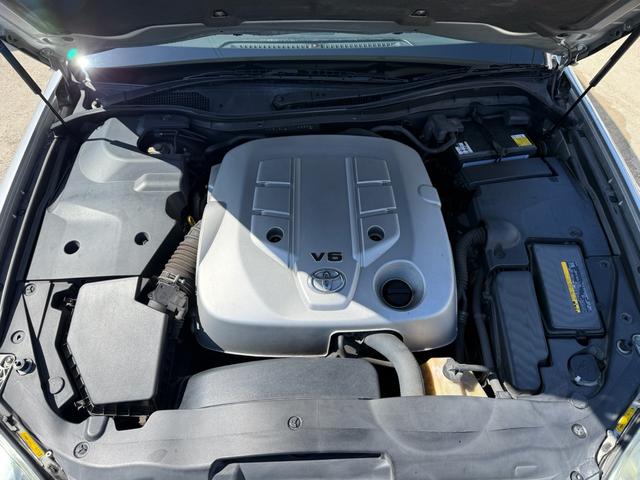 クラウン ロイヤルサルーン　ロイヤルサルーン・禁煙車・黒木目パネル・クルーズコントロール・クリアランスソナー・純正ナビ・バックモニター・パワーシート・スマートキー・プッシュスタート・ステアリングスイッチ・純正アルミ・ＥＴＣ（27枚目）