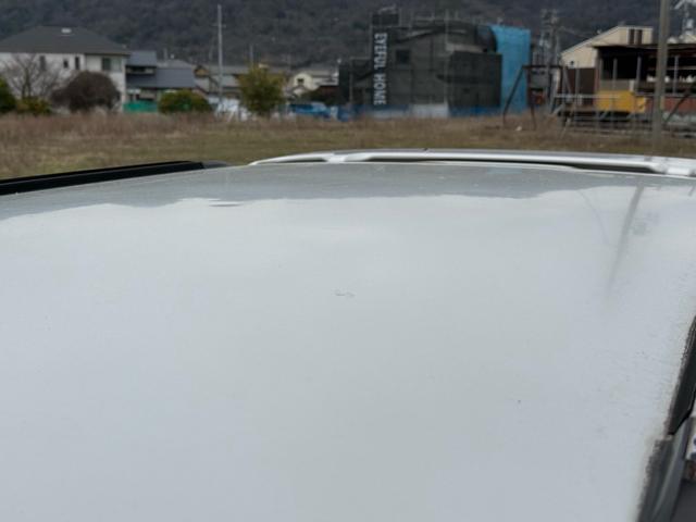 ハイラックスサーフ ＳＳＲ－Ｘ　ワイド　ＳＳＲ－Ｘ・雹害車・禁煙車・本州仕入れ・前期・サンルーフ・ワイドボディ・背面タイヤ・パートタイム四駆・ルーフレール・リアスポイラー・純正１６インチアルミ・スタッドレス／ジオランダー（14枚目）