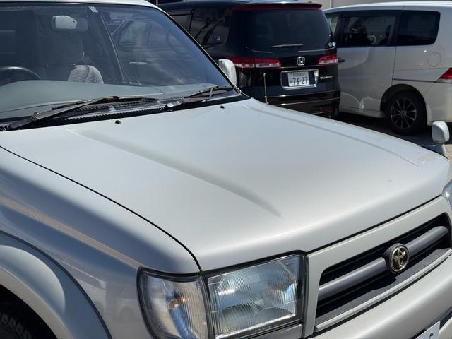 ハイラックスサーフ ＳＳＲ－Ｘ　ワイド　ＳＳＲ－Ｘ・雹害車・禁煙車・本州仕入れ・前期・サンルーフ・ワイドボディ・背面タイヤ・パートタイム四駆・ルーフレール・リアスポイラー・純正１６インチアルミ・スタッドレス／ジオランダー（26枚目）