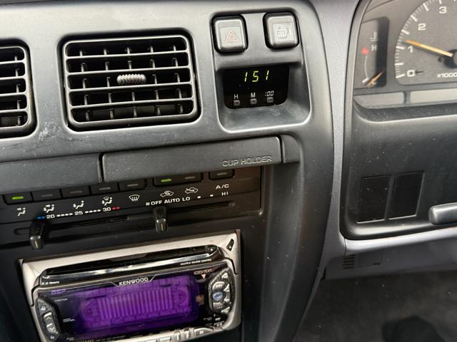 ハイラックスサーフ ＳＳＲ－Ｘ　ワイド　ＳＳＲ－Ｘ・雹害車・禁煙車・本州仕入れ・前期・サンルーフ・ワイドボディ・背面タイヤ・パートタイム四駆・ルーフレール・リアスポイラー・純正１６インチアルミ・スタッドレス／ジオランダー（52枚目）