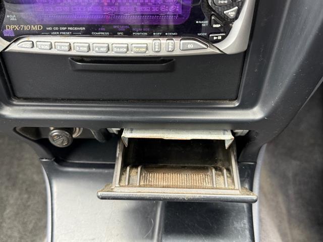 ハイラックスサーフ ＳＳＲ－Ｘ　ワイド　ＳＳＲ－Ｘ・雹害車・禁煙車・本州仕入れ・前期・サンルーフ・ワイドボディ・背面タイヤ・パートタイム四駆・ルーフレール・リアスポイラー・純正１６インチアルミ・スタッドレス／ジオランダー（54枚目）