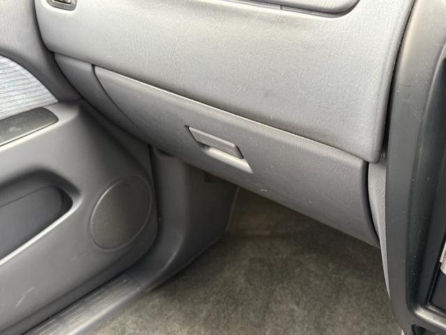 ハイラックスサーフ ＳＳＲ－Ｘ　ワイド　ＳＳＲ－Ｘ・雹害車・禁煙車・本州仕入れ・前期・サンルーフ・ワイドボディ・背面タイヤ・パートタイム四駆・ルーフレール・リアスポイラー・純正１６インチアルミ・スタッドレス／ジオランダー（62枚目）