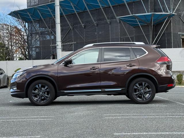 エクストレイル ２０Ｘｉ　レザーエディション　Ｖセレクション　４ＷＤ　純正９インチナビ　アラウンドビューモニター　インテリジェントルームミラー　プロパイロット　タンレザーシート　前席シートヒーター　パワーバックドア（6枚目）