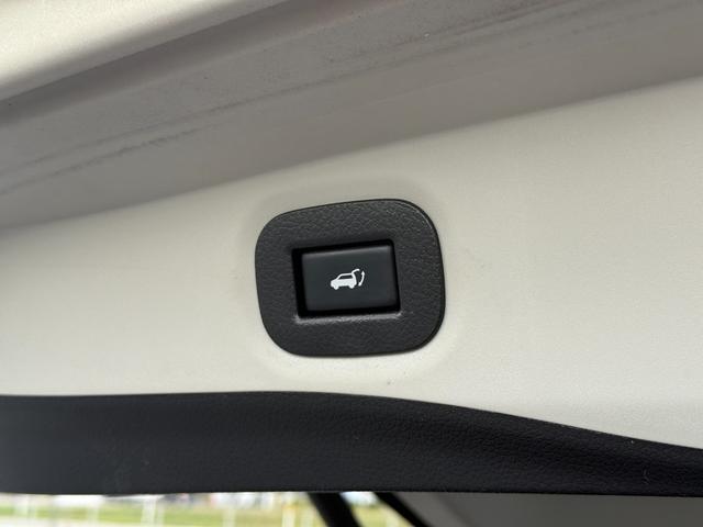 エクストレイル ２０Ｘｉ　レザーエディション　Ｖセレクション　４ＷＤ　純正９インチナビ　アラウンドビューモニター　インテリジェントルームミラー　プロパイロット　タンレザーシート　前席シートヒーター　パワーバックドア（15枚目）