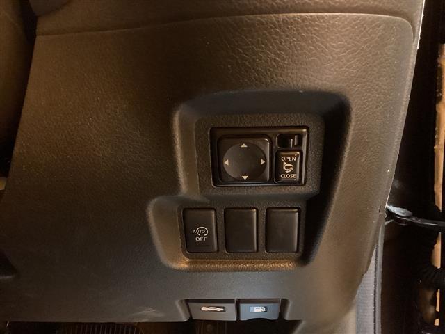 日産 キューブ 11枚目
