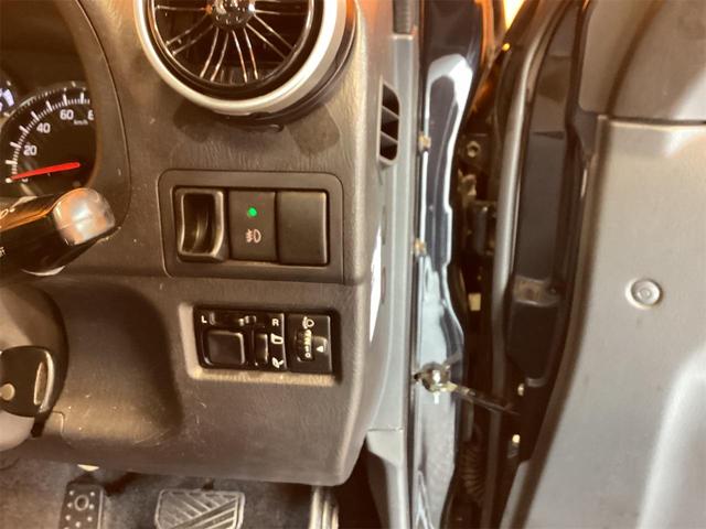 ジムニー ランドベンチャー　４ＷＤ　ＥＴＣ　アルミホイール　電動格納ミラー　シートヒーター　ＡＴ　ＣＤ　ＵＳＢ　Ｂｌｕｅｔｏｏｔｈ　エアコン（17枚目）