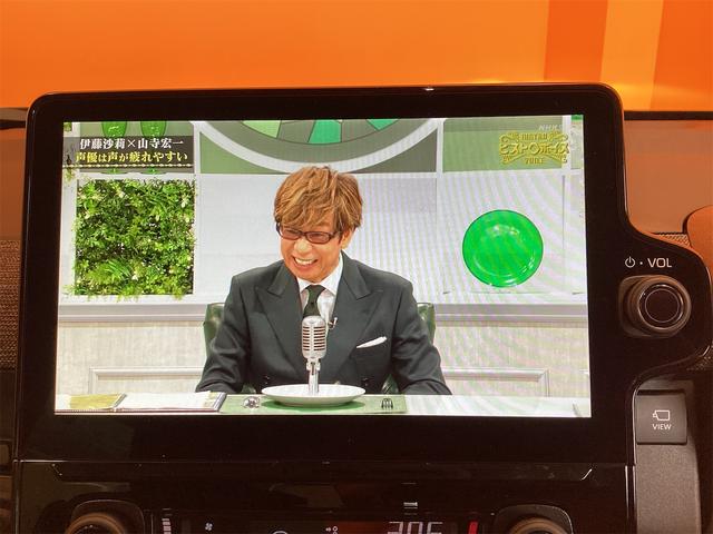 シエンタ ハイブリッドＺ　全周囲カメラ　ナビ　ＴＶ　クリアランスソナー　オートクルーズコントロール　レーンアシスト　両側電動スライドドア　オートマチックハイビーム　ＬＥＤヘッドランプ　スマートキー　電動格納ミラー　３列シート（10枚目）