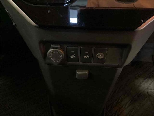 タンク カスタムＧ－Ｔ　ＥＴＣ　バックカメラ　ナビ　ＴＶ　両側電動スライドドア　クリアランスソナー　オートクルーズコントロール　衝突被害軽減システム　アルミホイール　オートマチックハイビーム　オートライト（12枚目）