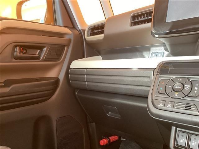 スペーシア ハイブリッドX 両側電動スライドドア クリアランスソナー 衝突被害軽減システム LEDヘッドランプ スマートキー アイドリングストップ 電動格納ミラー シートヒーター ベンチシート CVT 盗難防止システム ABS(7枚目)