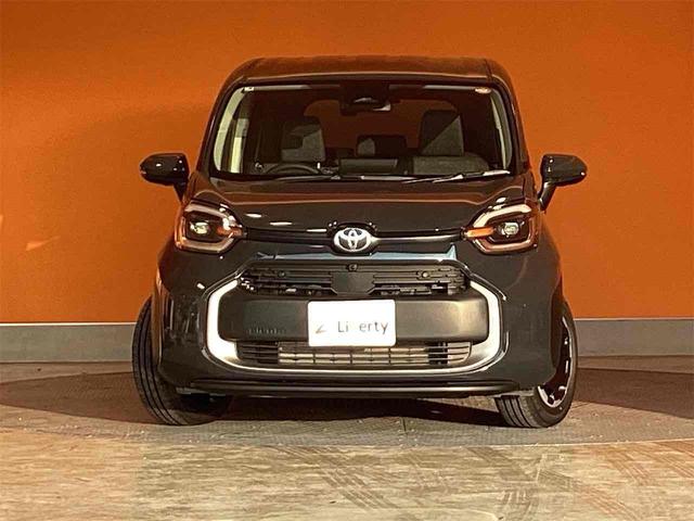 シエンタ ハイブリッドＺ　ＥＴＣ　全周囲カメラ　純正１０．５インチディスプレイ　ＴＶ　オートクルーズコントロール　レーンアシスト　両側電動スライドドア　オートマチックハイビーム　オートライト　スマートキー　電動格納ミラー（16枚目）