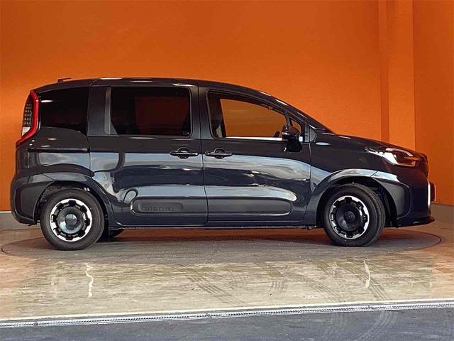 シエンタ ハイブリッドＺ　ＥＴＣ　全周囲カメラ　純正１０．５インチディスプレイ　ＴＶ　オートクルーズコントロール　レーンアシスト　両側電動スライドドア　オートマチックハイビーム　オートライト　スマートキー　電動格納ミラー（18枚目）