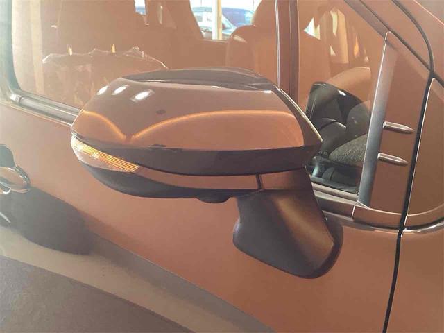 シエンタ ハイブリッドＺ　ＥＴＣ　全周囲カメラ　純正１０．５インチディスプレイ　ＴＶ　オートクルーズコントロール　レーンアシスト　両側電動スライドドア　オートマチックハイビーム　オートライト　スマートキー　電動格納ミラー（25枚目）