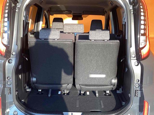 シエンタ ハイブリッドＺ　ＥＴＣ　全周囲カメラ　純正１０．５インチディスプレイ　ＴＶ　オートクルーズコントロール　レーンアシスト　両側電動スライドドア　オートマチックハイビーム　オートライト　スマートキー　電動格納ミラー（29枚目）