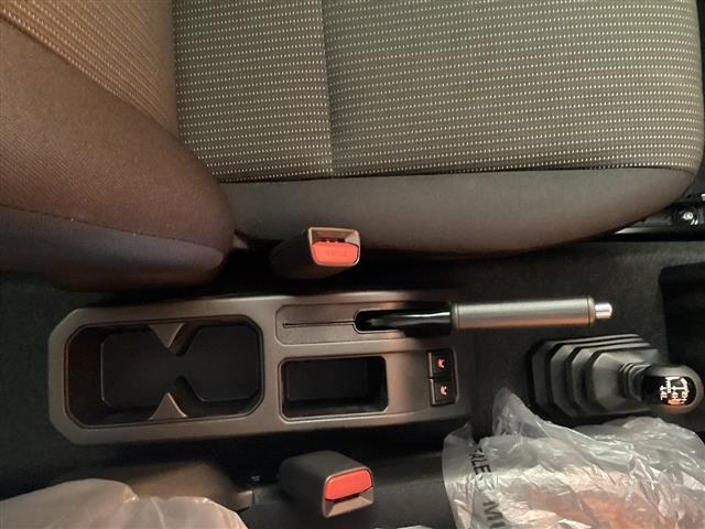 ジムニー XC 4WD クリアランスソナー オートクルーズコントロール レーンアシスト 衝突被害軽減システム オートライト LEDヘッドランプ ヘッドライトウォッシャー スマートキー アイドリングストップ(12枚目)