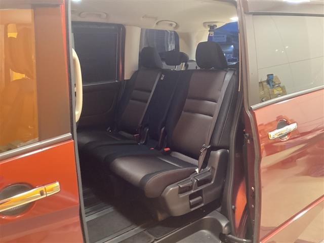 セレナ ハイウェイスターＧ　プロパイロット　衝突軽減Ｂ　純正９インチナビ　フリップダウンモニター　クルーズコントロール　両側自動ドア　ＬＥＤヘッドライト　フォグライト　スマートキー　プッシュスタート　社外アルミホイール（32枚目）