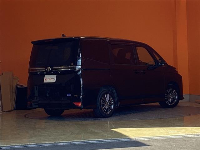 トヨタ ヴォクシー 18枚目
