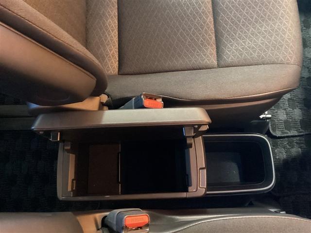 トヨタ ヴォクシー 27枚目