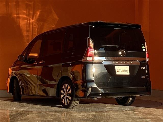 セレナ ハイウェイスター　Ｖセレクション　ナビ　バックカメラ　後席モニター　両側電動スライドドア　純正アルミホイール　クルーズコントロール　衝突被害軽減ブレーキ　フォグライト　アイドリングストップ　シートバックテーブル　電動格納式ミラー（20枚目）