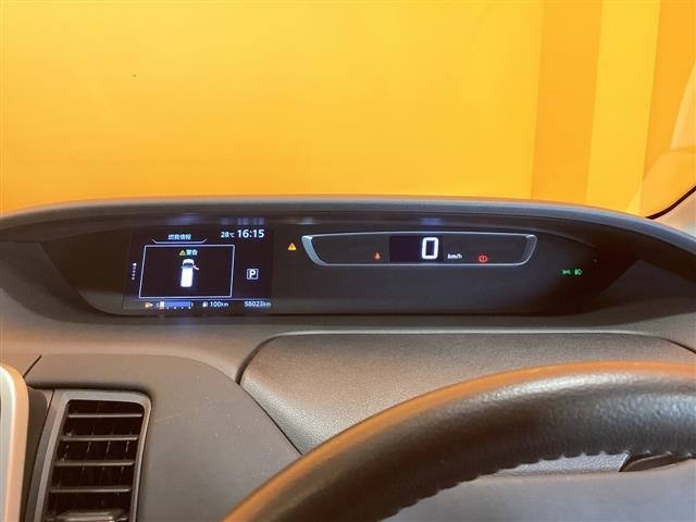 セレナ ハイウェイスター　Ｖセレクション　ナビ　バックカメラ　後席モニター　両側電動スライドドア　純正アルミホイール　クルーズコントロール　衝突被害軽減ブレーキ　フォグライト　アイドリングストップ　シートバックテーブル　電動格納式ミラー（30枚目）