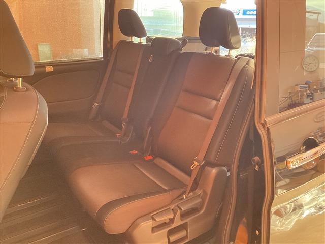 セレナ ハイウェイスター　Ｖセレクション　ナビ　バックカメラ　後席モニター　両側電動スライドドア　純正アルミホイール　クルーズコントロール　衝突被害軽減ブレーキ　フォグライト　アイドリングストップ　シートバックテーブル　電動格納式ミラー（41枚目）