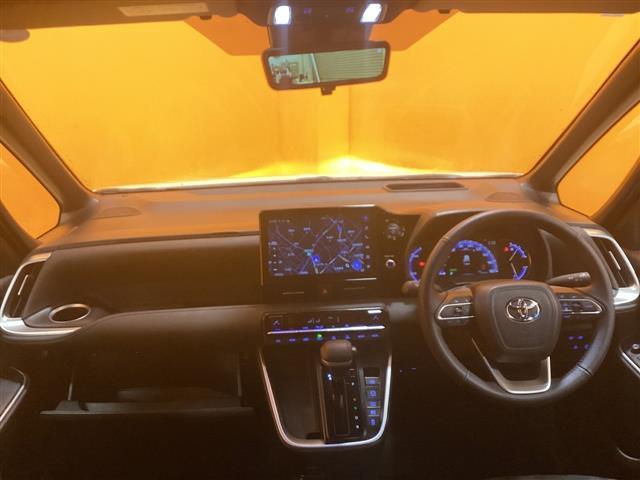 トヨタ ヴォクシー 5枚目