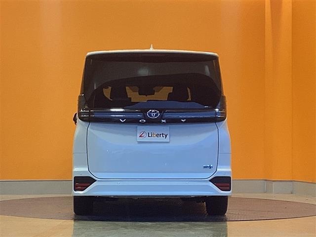 トヨタ ヴォクシー 19枚目