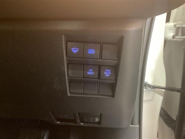 トヨタ ヴォクシー 42枚目