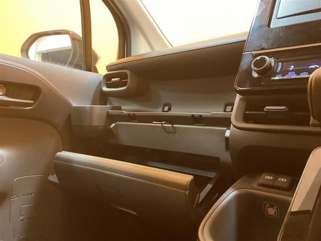 トヨタ シエンタ 30枚目