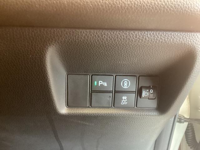 フィット ホーム　ＥＴＣ　バックカメラ　ナビ　ＴＶ　クリアランスソナー　オートクルーズコントロール　レーンアシスト　衝突被害軽減システム　オートライト　ＬＥＤヘッドランプ　スマートキー（15枚目）