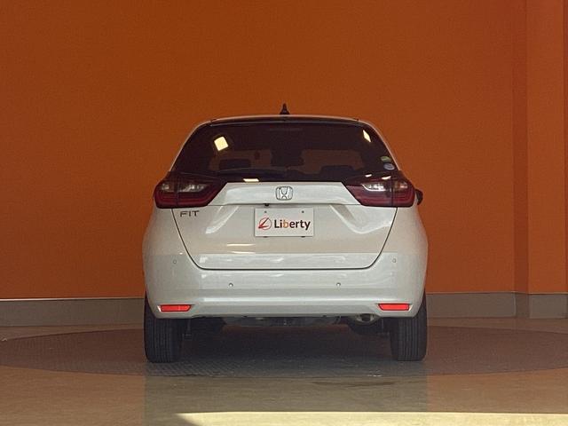 フィット ホーム　ＥＴＣ　バックカメラ　ナビ　ＴＶ　クリアランスソナー　オートクルーズコントロール　レーンアシスト　衝突被害軽減システム　オートライト　ＬＥＤヘッドランプ　スマートキー（20枚目）