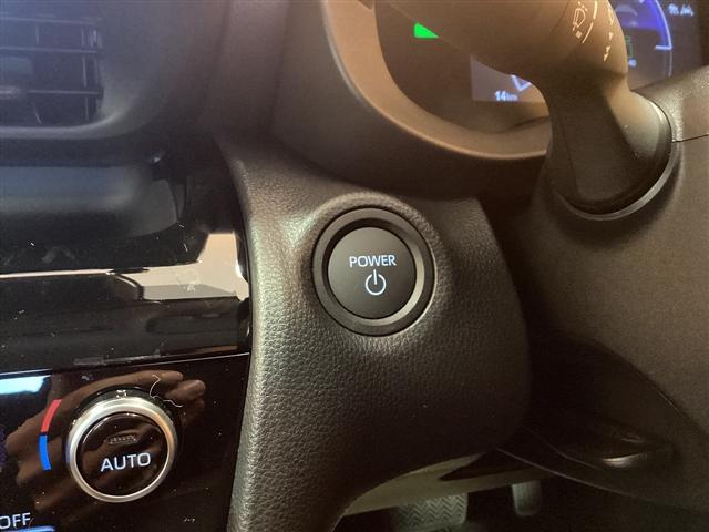 ヤリスクロス ハイブリッドＺ　全周囲カメラ　クリアランスソナー　オートクルーズコントロール　レーンアシスト　衝突被害軽減システム　ナビ　ＴＶ　オートマチックハイビーム　オートライト　ＬＥＤヘッドランプ　アルミホイール　スマートキー（12枚目）