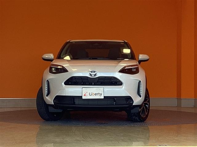 ヤリスクロス ハイブリッドＺ　全周囲カメラ　クリアランスソナー　オートクルーズコントロール　レーンアシスト　衝突被害軽減システム　ナビ　ＴＶ　オートマチックハイビーム　オートライト　ＬＥＤヘッドランプ　アルミホイール　スマートキー（15枚目）