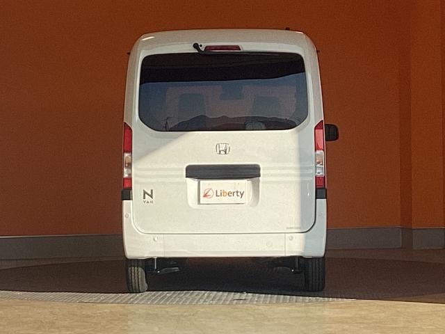 Ｎ－ＶＡＮ Ｇ　ＣＶＴ　衝突被害軽減システム　クリアランスソナー　オートクルーズコントロール　レーンアシスト　両側スライドドア　アイドリングストップ　オートライト　ＥＳＣ　エアコン　パワーウィンドウ（19枚目）