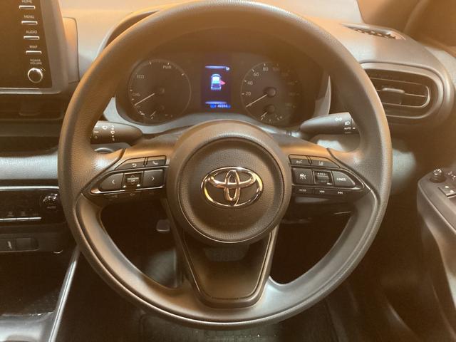 ヤリス ハイブリッドＸ　ＥＴＣ　バックカメラ　ナビ　クリアランスソナー　オートクルーズコントロール　レーンアシスト　衝突被害軽減システム　オートマチックハイビーム　オートライト　スマートキー（6枚目）