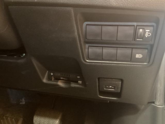 ヤリス ハイブリッドＸ　ＥＴＣ　バックカメラ　ナビ　クリアランスソナー　オートクルーズコントロール　レーンアシスト　衝突被害軽減システム　オートマチックハイビーム　オートライト　スマートキー（12枚目）