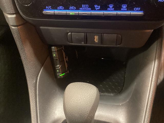 ヤリス ハイブリッドＸ　ＥＴＣ　バックカメラ　ナビ　クリアランスソナー　オートクルーズコントロール　レーンアシスト　衝突被害軽減システム　オートマチックハイビーム　オートライト　スマートキー（13枚目）