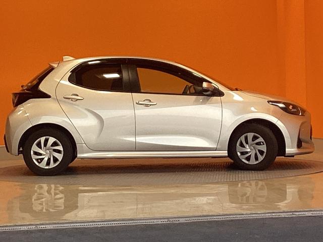 ヤリス ハイブリッドＸ　ＥＴＣ　バックカメラ　ナビ　クリアランスソナー　オートクルーズコントロール　レーンアシスト　衝突被害軽減システム　オートマチックハイビーム　オートライト　スマートキー（17枚目）