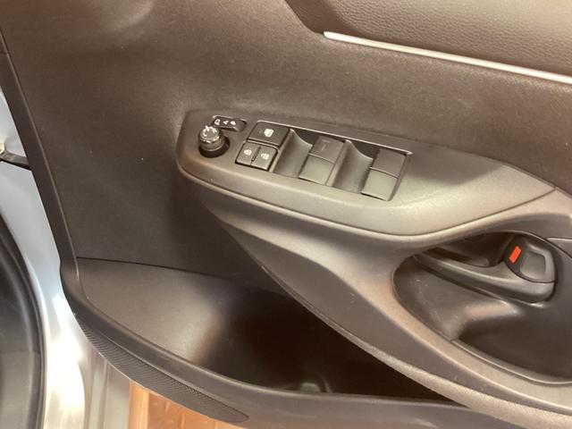 ヤリス ハイブリッドＸ　ＥＴＣ　バックカメラ　ナビ　クリアランスソナー　オートクルーズコントロール　レーンアシスト　衝突被害軽減システム　オートマチックハイビーム　オートライト　スマートキー（33枚目）