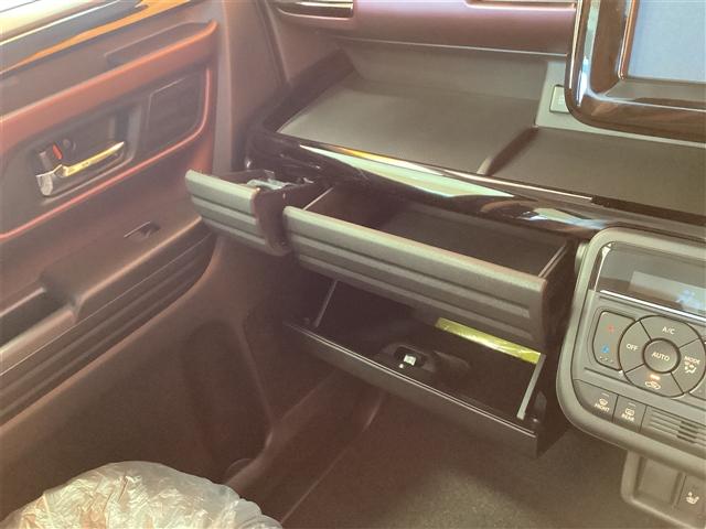 スペーシアカスタム ハイブリッドＧＳ　届出済未使用車　禁煙車　スズキセーフティサポート　アダプティブクルーズコントロール　ＬＥＤヘッドライト　左パワースライドドア　スマートキー　プッシュスタート　アイドリングストップ　フォグライト（31枚目）