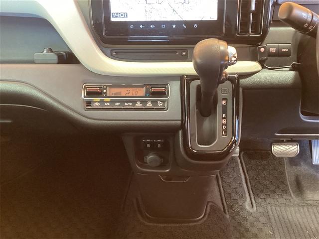 ソリオ ハイブリッドＭＺ　純正９型ナビ　全方位カメラ　後席モニター　両側電動スライドドア　シートヒーター　衝突軽減ブレーキ　スマートキー　ＬＥＤヘッド　フルセグ　オートライト　ＴＶ　Ｂｌｕｅｔｏｏｔｈ　車線逸脱防止支援システム（10枚目）