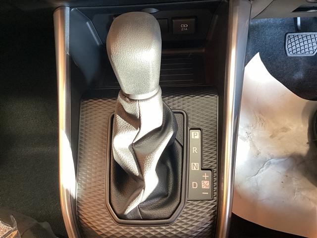 ���i�����ގ��ɕK�����삷�郌�o�[�ł��B����̂��₷�����̂ɂȂ��Ă��܂��B���Ј�x�̊����Ă��������B