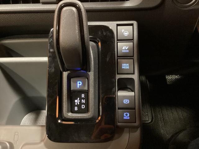 シエンタ ハイブリッドＺ　全周囲カメラ　ナビ　ＴＶ　クリアランスソナー　オートクルーズコントロール　レーンアシスト　パークアシスト　衝突被害軽減システム　両側電動スライドドア　オートマチックハイビーム　オートライト（10枚目）