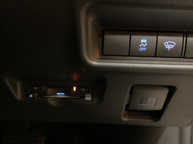 シエンタ ハイブリッドＺ　全周囲カメラ　ナビ　ＴＶ　クリアランスソナー　オートクルーズコントロール　レーンアシスト　パークアシスト　衝突被害軽減システム　両側電動スライドドア　オートマチックハイビーム　オートライト（12枚目）