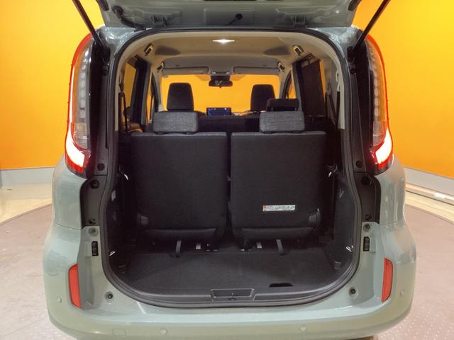 シエンタ ハイブリッドＺ　全周囲カメラ　ナビ　ＴＶ　クリアランスソナー　オートクルーズコントロール　レーンアシスト　パークアシスト　衝突被害軽減システム　両側電動スライドドア　オートマチックハイビーム　オートライト（22枚目）