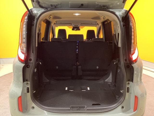 シエンタ ハイブリッドＺ　全周囲カメラ　ナビ　ＴＶ　クリアランスソナー　オートクルーズコントロール　レーンアシスト　パークアシスト　衝突被害軽減システム　両側電動スライドドア　オートマチックハイビーム　オートライト（25枚目）